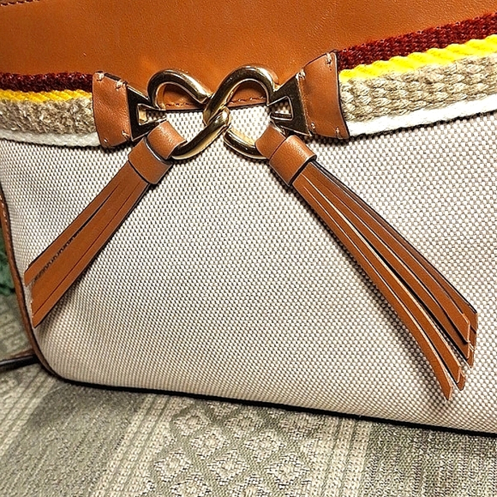 Kate Spade Toujours Medium Crossbody Bag - Picture 2 of 16